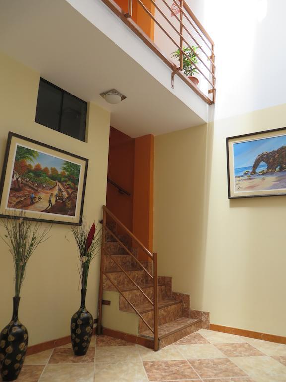 נאסקה Hostal Hellen Ross מראה חיצוני תמונה